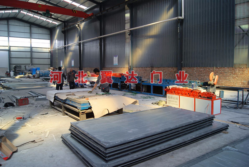 防火卷簾門（mén）生產車間